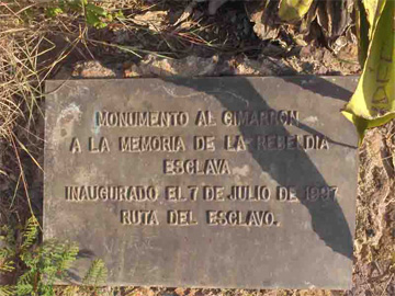 Plaque marking the <i>Monument to the Maroon</i>