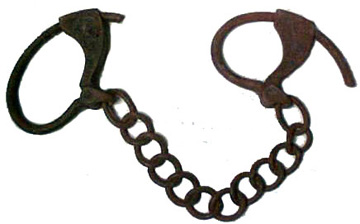 Iron foot shackles